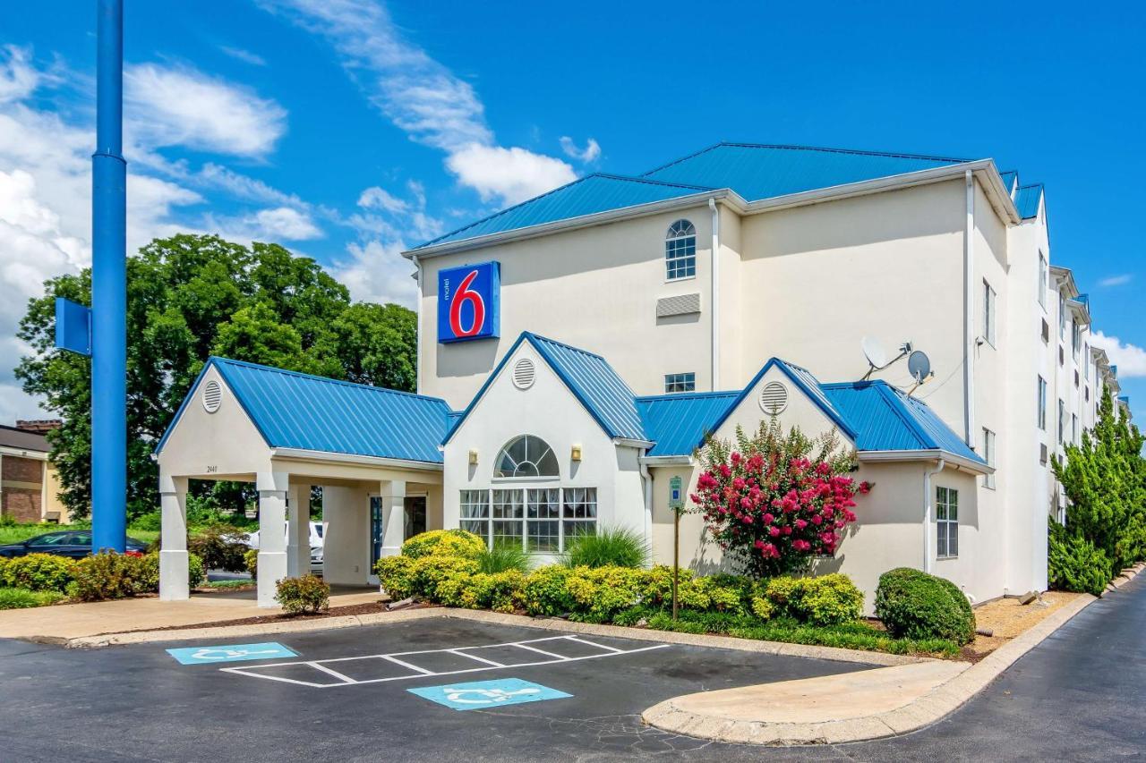 Motel 6 Chattanooga Downtown Экстерьер фото