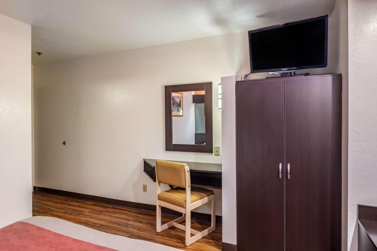 Motel 6 Chattanooga Downtown Экстерьер фото